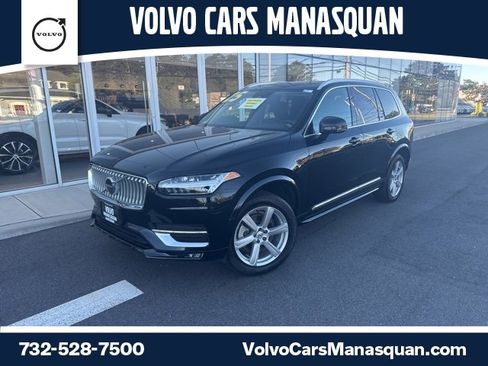 Certified 2025 Volvo XC90 B5 Core image 1