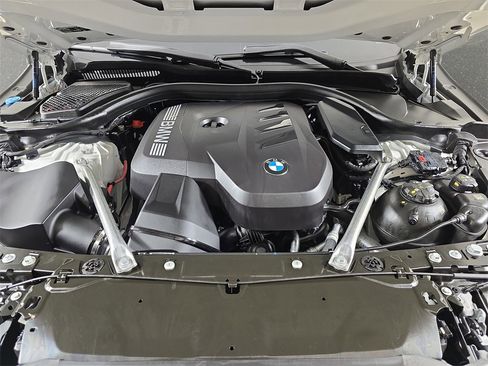 Used 2026 BMW 530i xDrive w/ Premium Package image 35