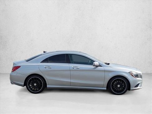 Used 2014 Mercedes-Benz CLA 250 image 4
