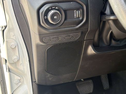 Used 2025 Jeep Wrangler Sport AWD/4WD image 24