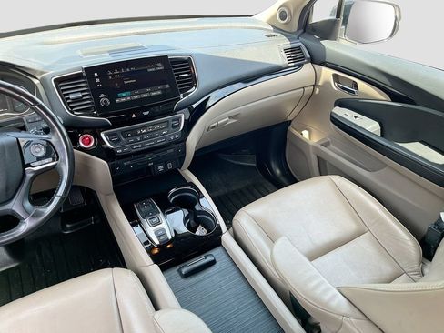 Used 2019 Honda Pilot Touring image 24