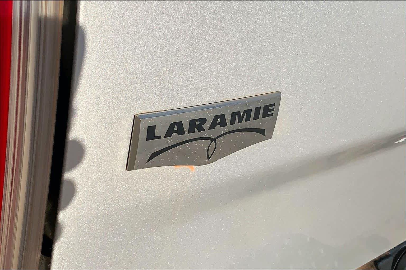 Used 2017 RAM 1500 Laramie w/ Convenience Group AWD/4WD image 29