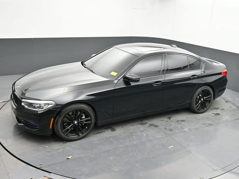 Used 2017 BMW 540i xDrive image 17