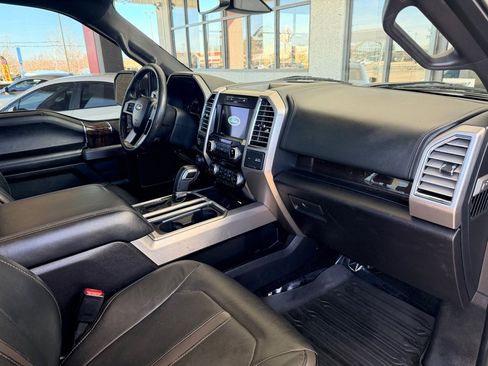 Used 2016 Ford F150 Platinum w/ Equipment Group 701A Luxury image 24