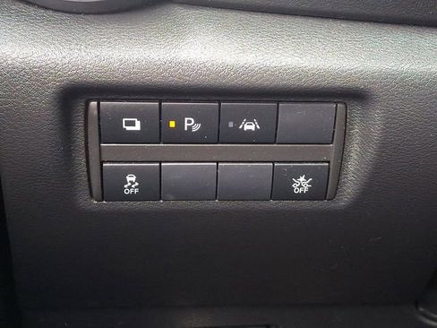 Used 2021 Nissan Versa S image 25