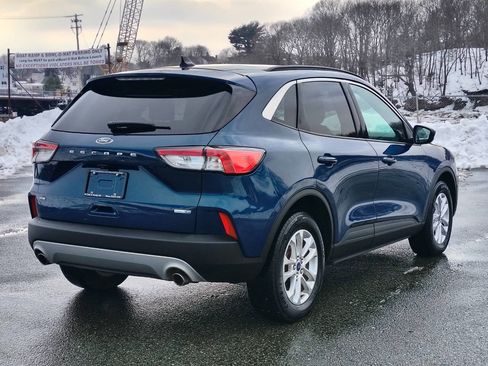 Used 2020 Ford Escape SE image 7