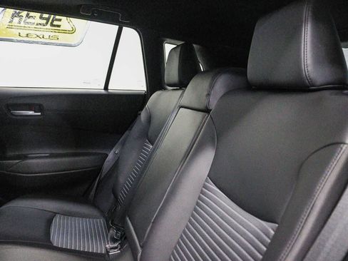 Used 2024 Toyota Corolla Cross AWD Hybrid w/ Convenience Package image 20