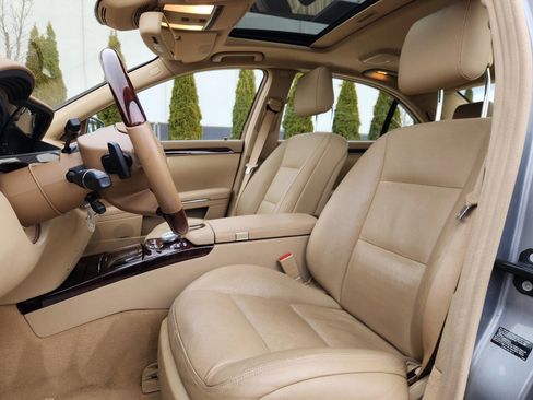 Used 2010 Mercedes-Benz S 550 4MATIC image 11