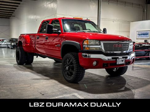 Used 2007 GMC Sierra 3500 SLT w/ Heavy-Duty Power Package AWD/4WD image 2
