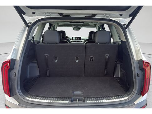 Used 2021 Kia Telluride SX w/ SX Prestige Package AWD/4WD image 28