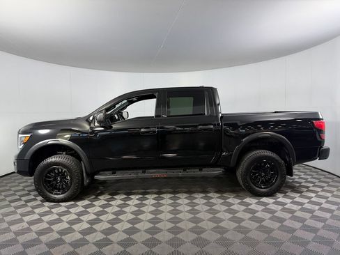 Used 2023 Nissan Titan PRO-4X w/ Off Road Protection Package AWD/4WD image 10