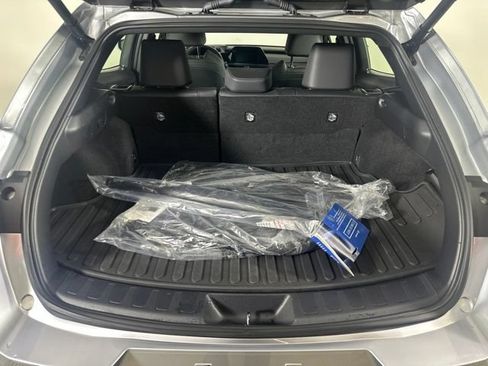 Used 2024 Lexus UX 250h AWD w/ Premium Package image 10