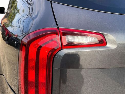 Used 2020 Kia Telluride S FWD image 28