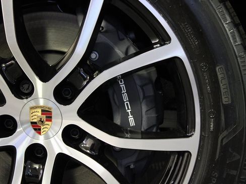 New 2026 Porsche Cayenne image 41