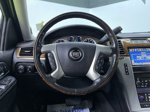 Used 2013 Cadillac Escalade Platinum AWD/4WD image 20
