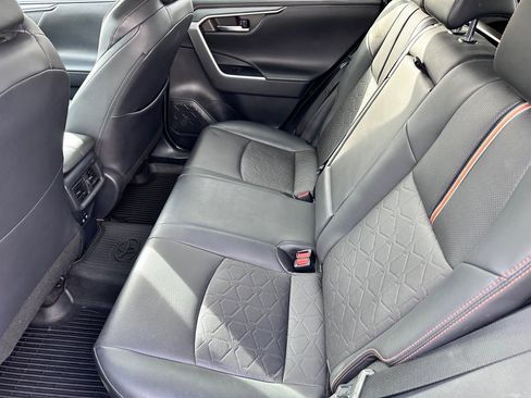 Used 2019 Toyota RAV4 Adventure image 6