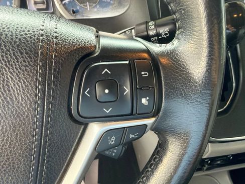 Used 2019 Toyota Sienna XLE w/ XLE Navigation Package AWD/4WD image 24