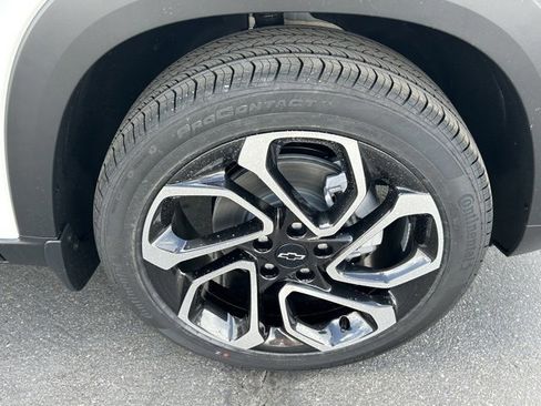 New 2026 Chevrolet Trax RS w/ Driver Confidence Package image 12