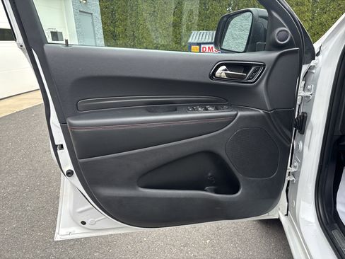 Used 2025 Dodge Durango GT AWD/4WD image 17