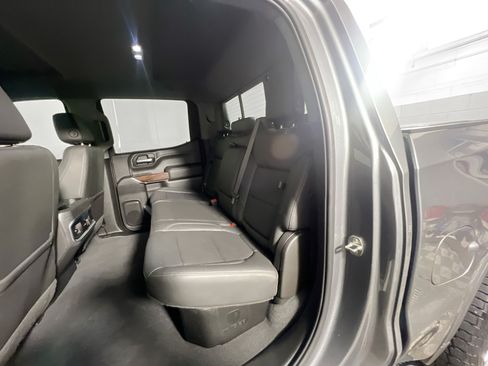 Used 2022 GMC Sierra 1500 SLT w/ SLT Premium Plus Package AWD/4WD image 29