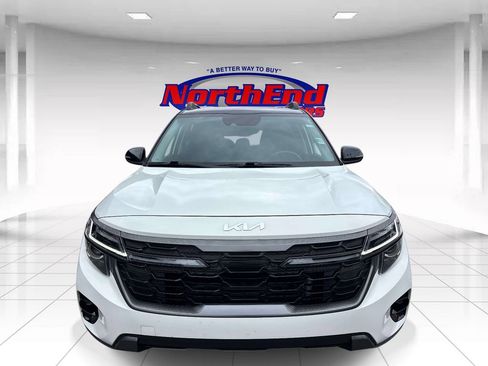 Used 2024 Kia Seltos X-Line AWD/4WD image 8