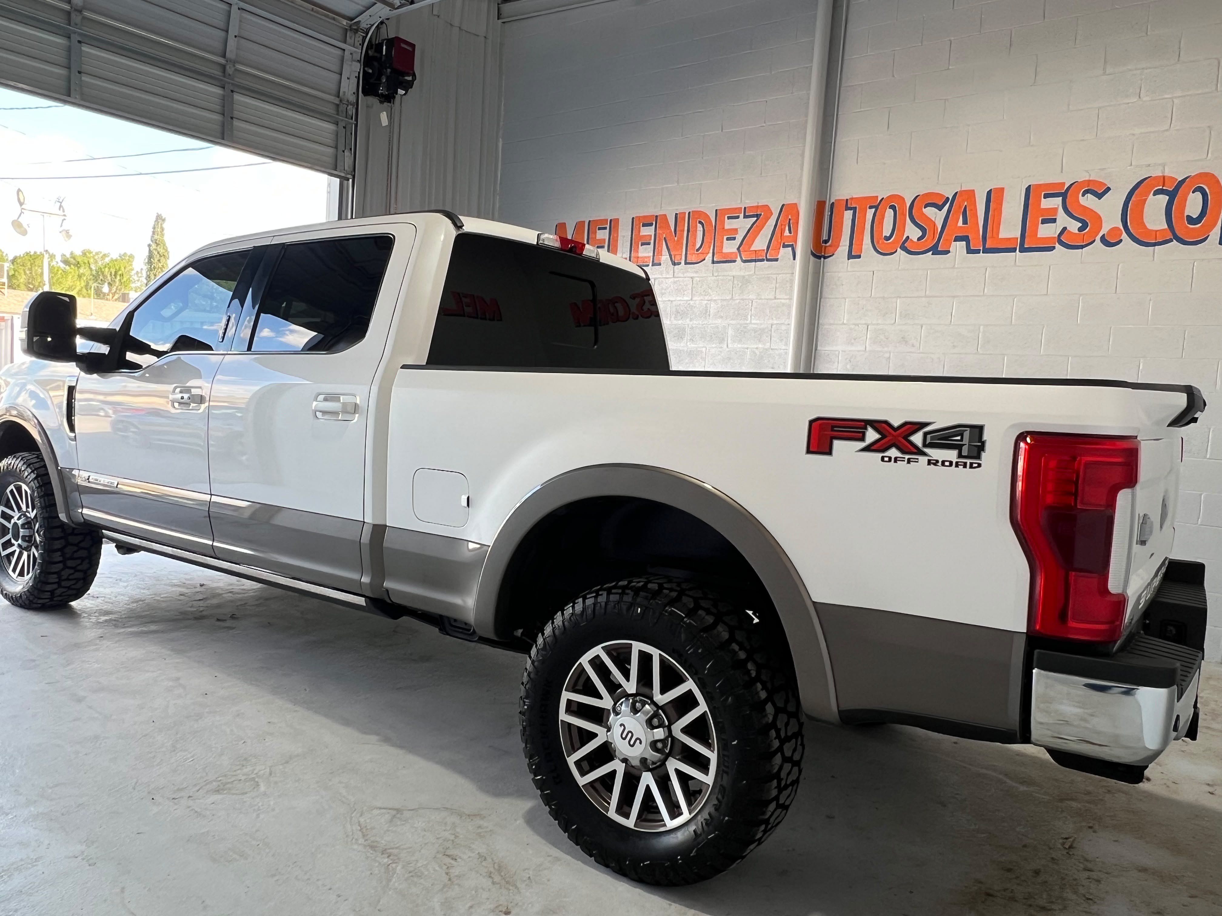 Used 2019 Ford F250 King Ranch w/ King Ranch Ultimate Package AWD/4WD image 3