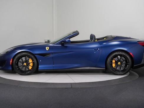 Used 2019 Ferrari Portofino RWD image 7