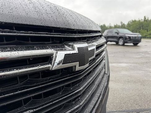 Used 2023 Chevrolet Traverse LT w/ Midnight/Sport Edition AWD/4WD image 6