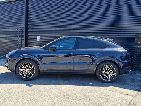 New 2026 Porsche Cayenne Coupe AWD/4WD image 2