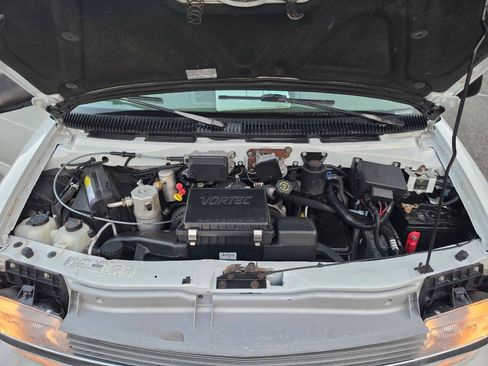 Used 2001 Chevrolet Astro Passenger RWD image 31