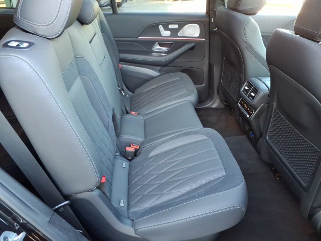 Certified 2025 Mercedes-Benz GLS 63 AMG 4MATIC image 20