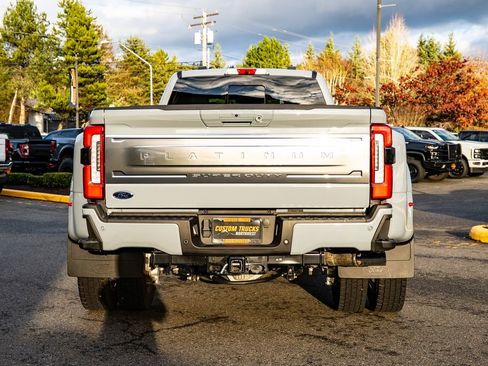 Used 2025 Ford F450 Platinum w/ Platinum Plus Package image 5