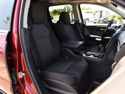 Used 2015 Chevrolet Traverse LT w/ Traveler's Package FWD image 18