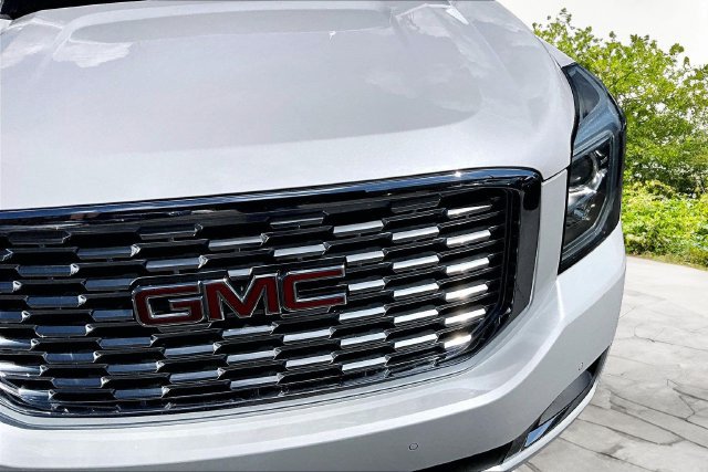 Used 2019 GMC Yukon XL Denali w/ Denali Ultimate Package RWD image 27