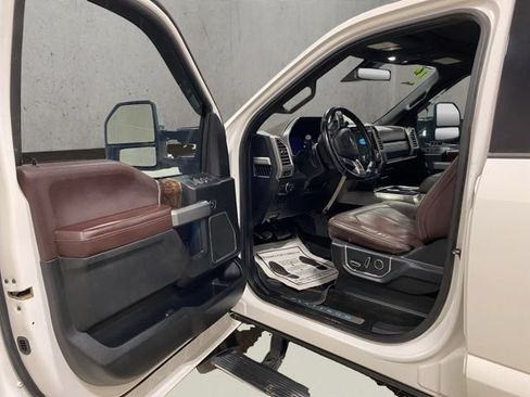 Used 2017 Ford F350 Platinum w/ Platinum Ultimate Package AWD/4WD image 10