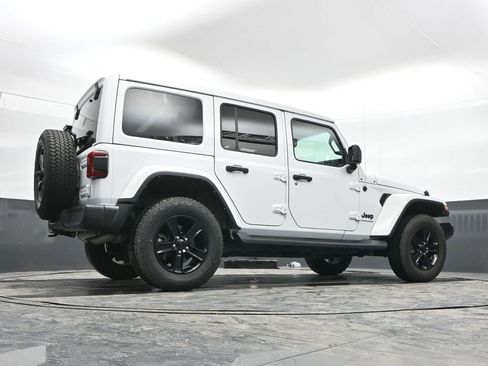 Used 2023 Jeep Wrangler Altitude image 45