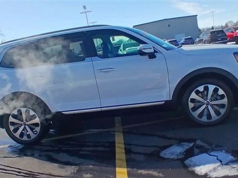 Certified 2020 Kia Telluride S image 4