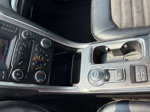 Used 2017 Ford Fusion SE w/ Equipment Group 601A FWD image 20
