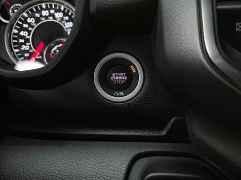 Used 2025 RAM 1500 Big Horn AWD/4WD image 24