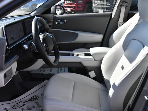Used 2023 Hyundai Ioniq 6 SEL RWD image 18