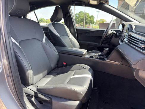 Used 2025 Toyota Camry SE FWD image 26