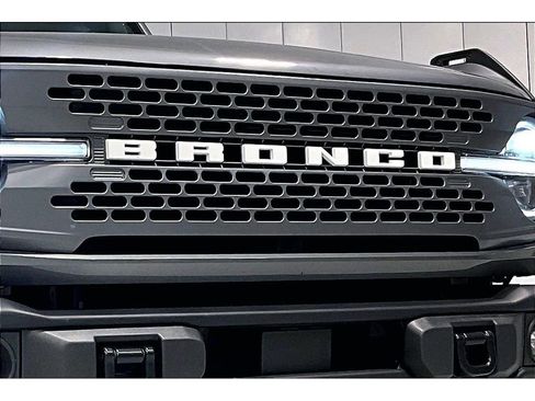 Used 2025 Ford Bronco Badlands w/ Sasquatch Package AWD/4WD image 30