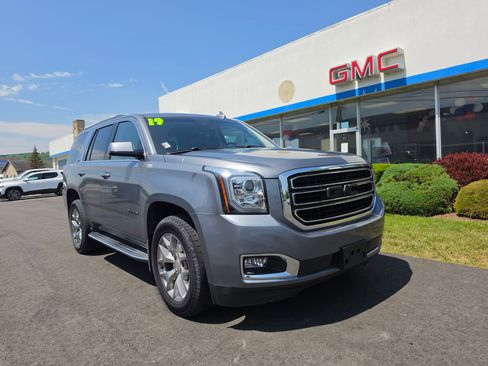 Used 2019 GMC Yukon SLT AWD/4WD image 1
