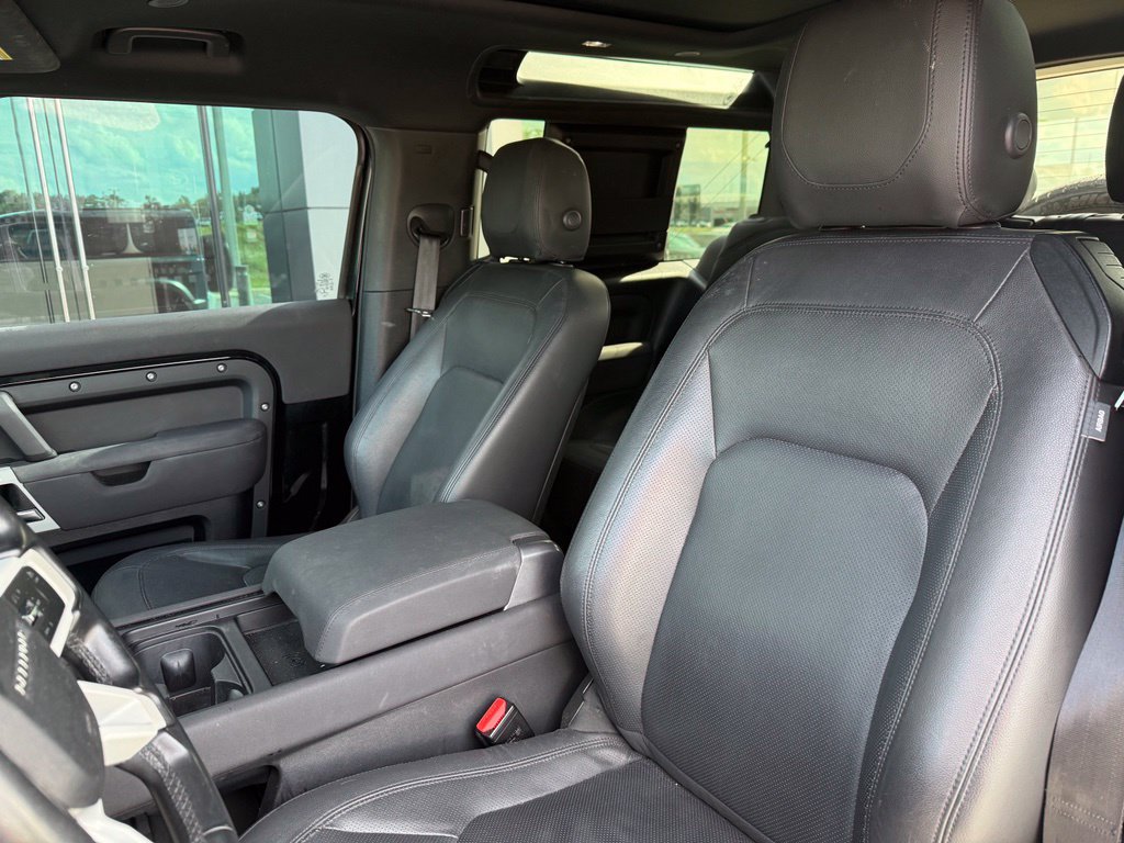 Used 2023 Land Rover Defender 90 S AWD/4WD image 6