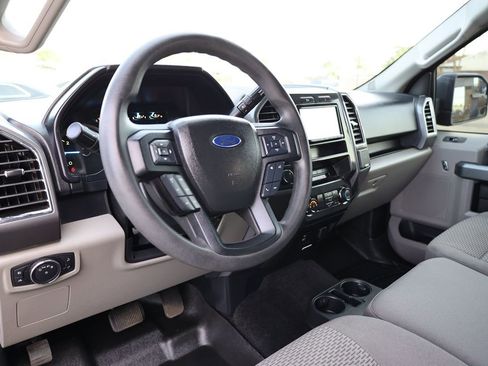 Used 2016 Ford F150 XLT image 21