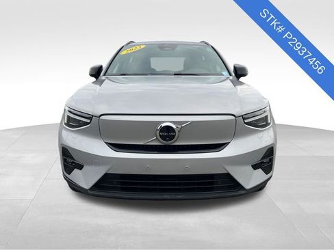 Used 2023 Volvo XC40 Recharge Ultimate image 2