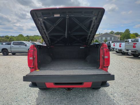 Used 2015 Chevrolet Colorado Z71 RWD image 30