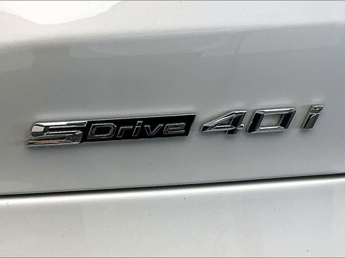 Used 2026 BMW X5 sDrive40i w/ M Sport Package RWD image 9