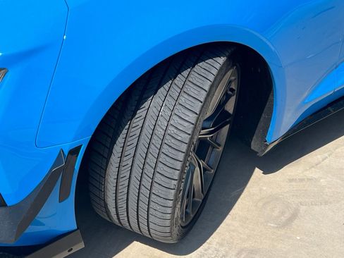 Used 2022 Chevrolet Camaro ZL1 RWD image 9