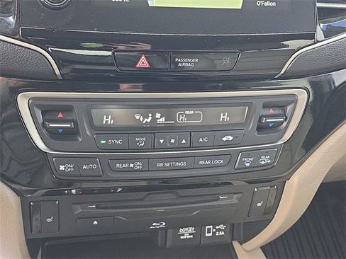 Used 2021 Honda Pilot Touring image 26